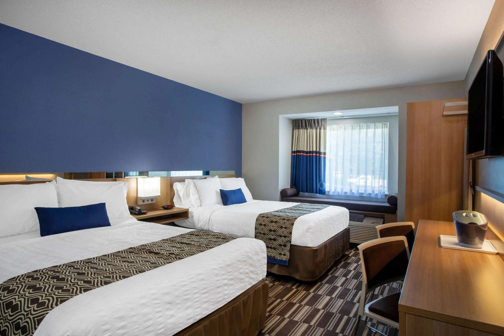Microtel Inn & Suites by Wyndham Burlington