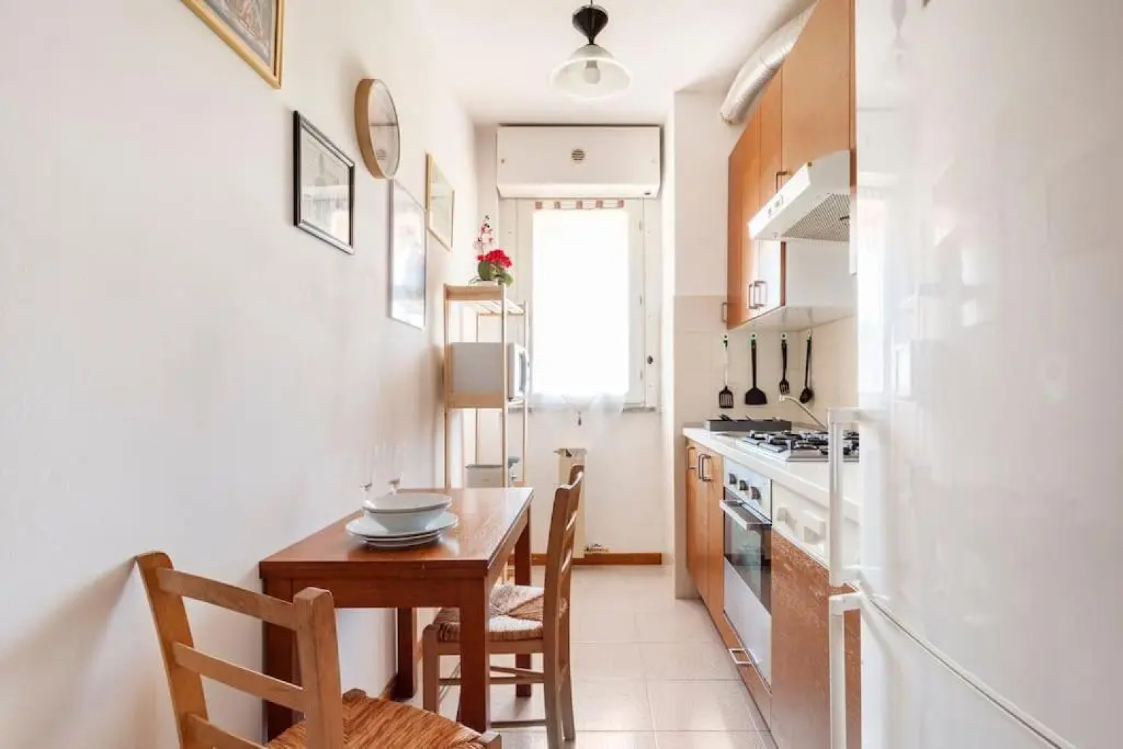 Elegante Suite adiacente Metro, Wifi Netflix