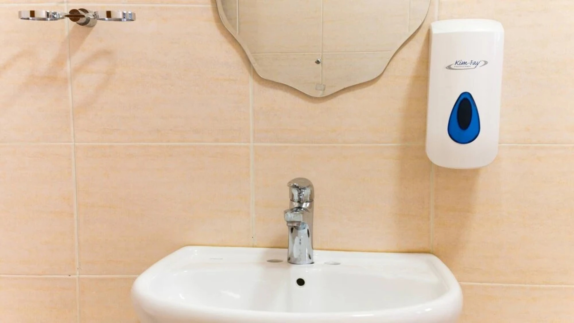 Trendy Executive Suites In Masaka 2