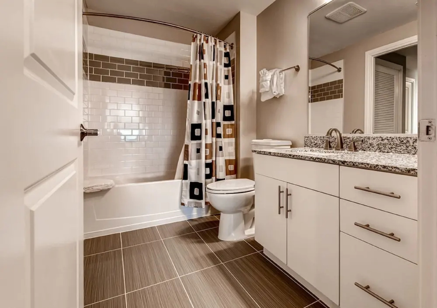 Global Luxury Suites at Town Center South