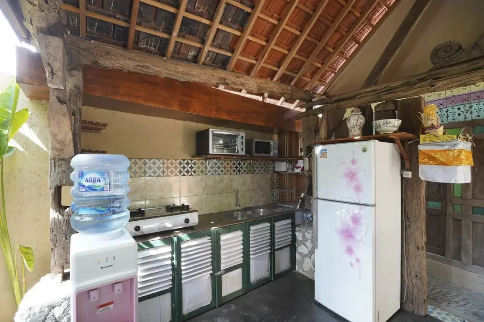Oyo 2523 Kayu Beach Villa