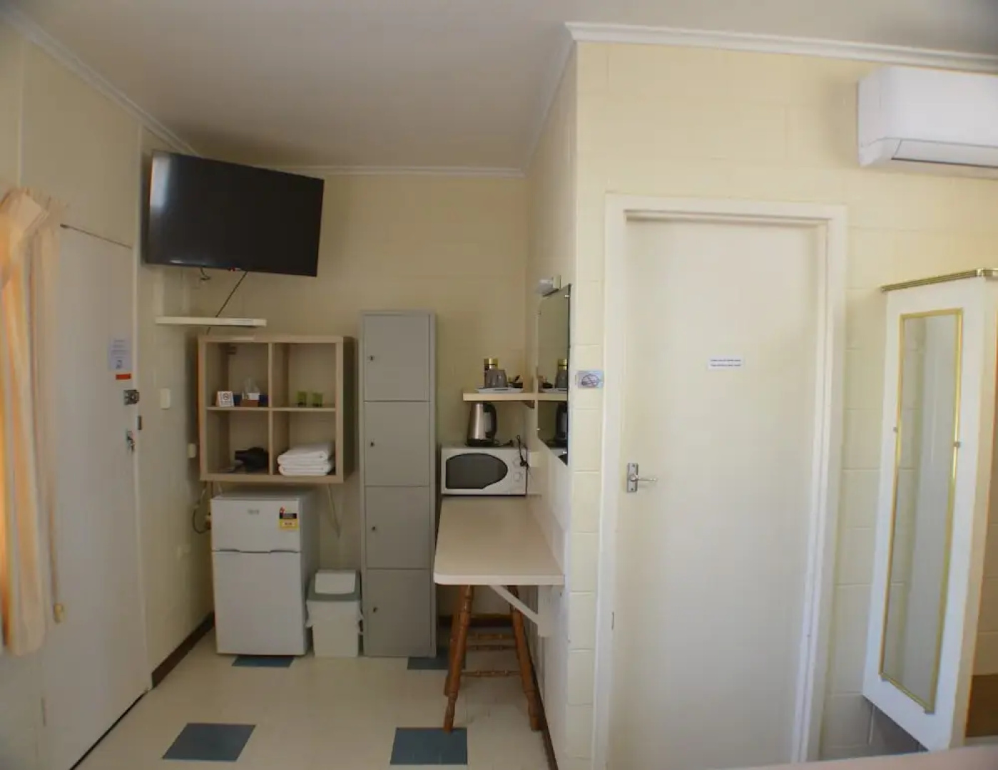 Glossop Motel