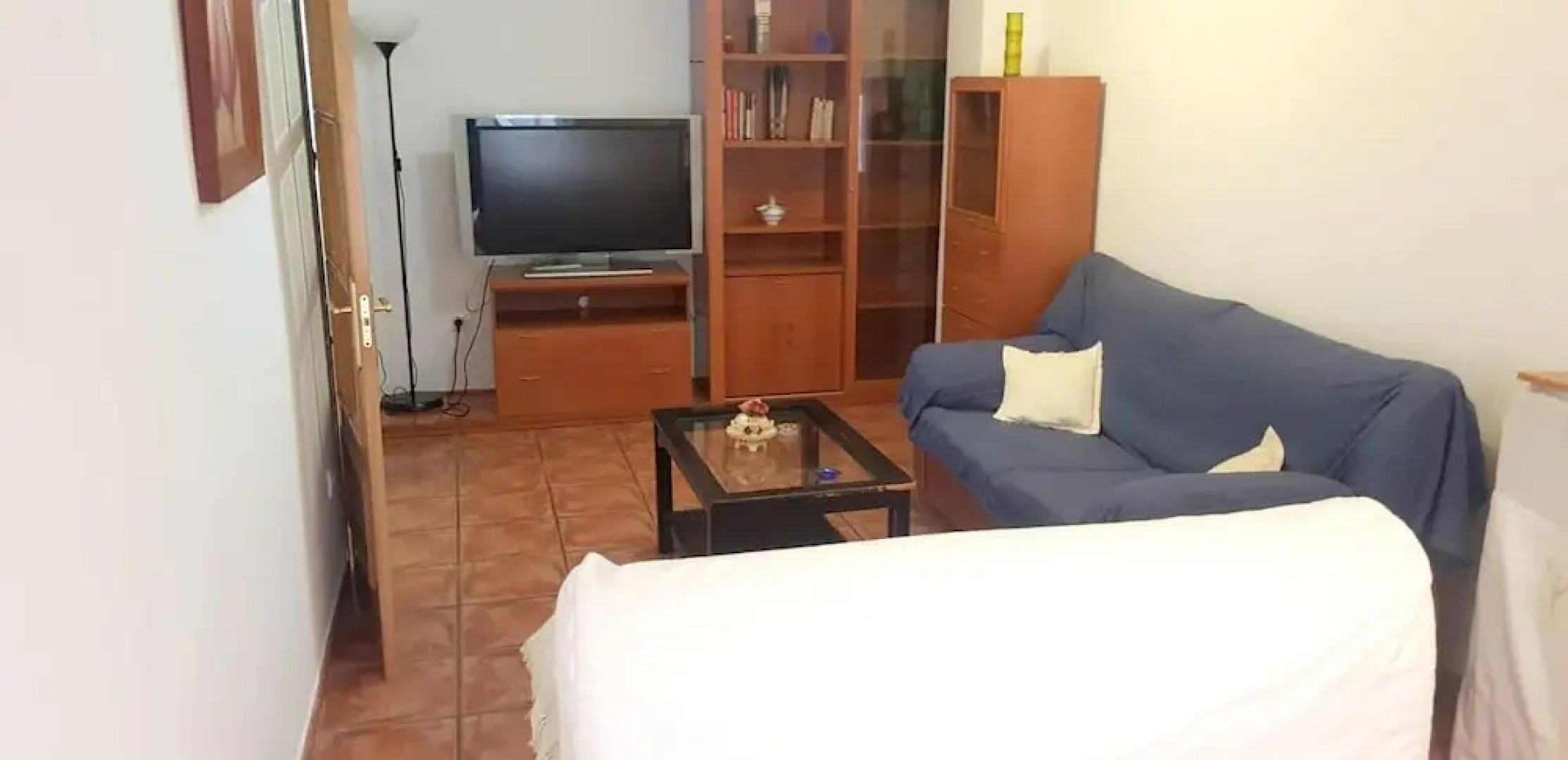 House With one Bedroom in Coslada, With Wonderful City View, Terrace and Wifi