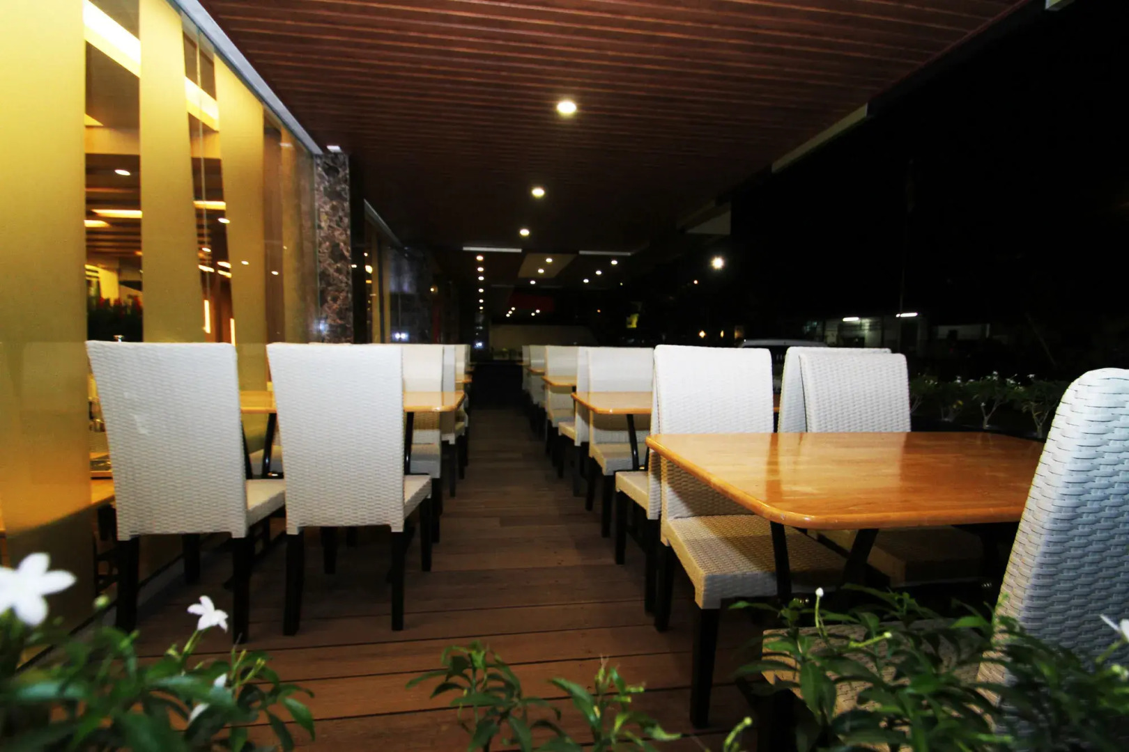 The L Hotel Entertainment