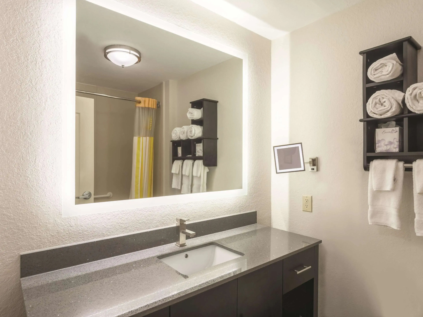 La Quinta Inn & Suites by Wyndham Prattville