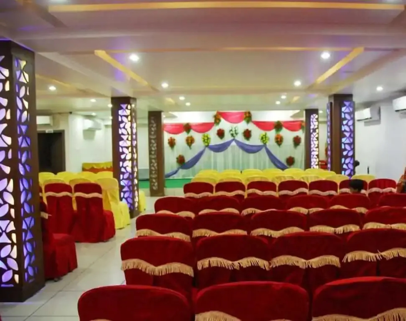 OYO 13494 Hotel Nakshatra Inn