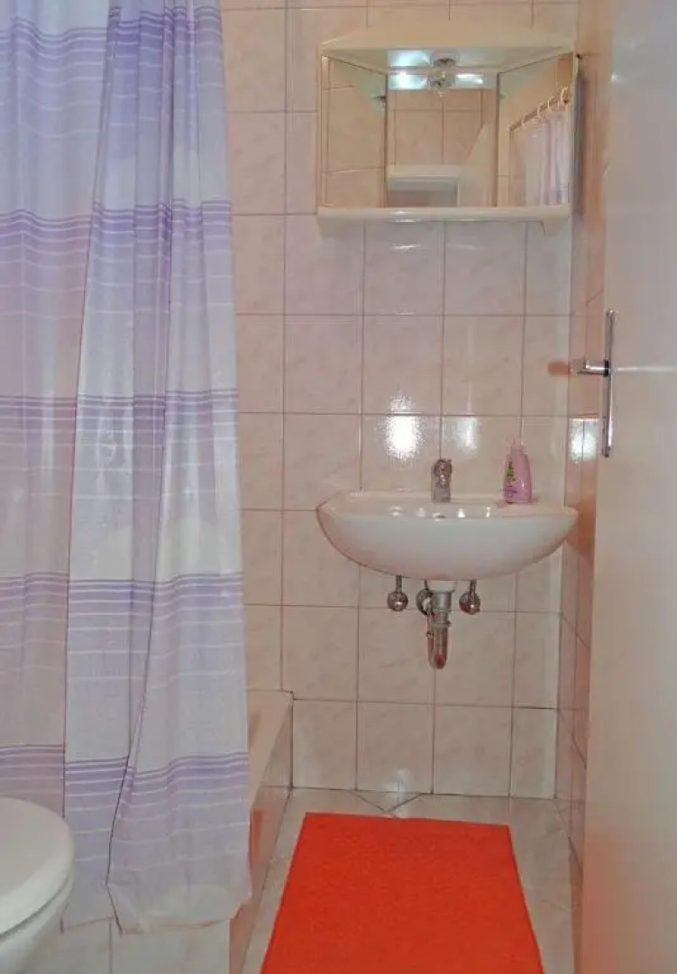 Apartments Tomislav - 120 m from beach