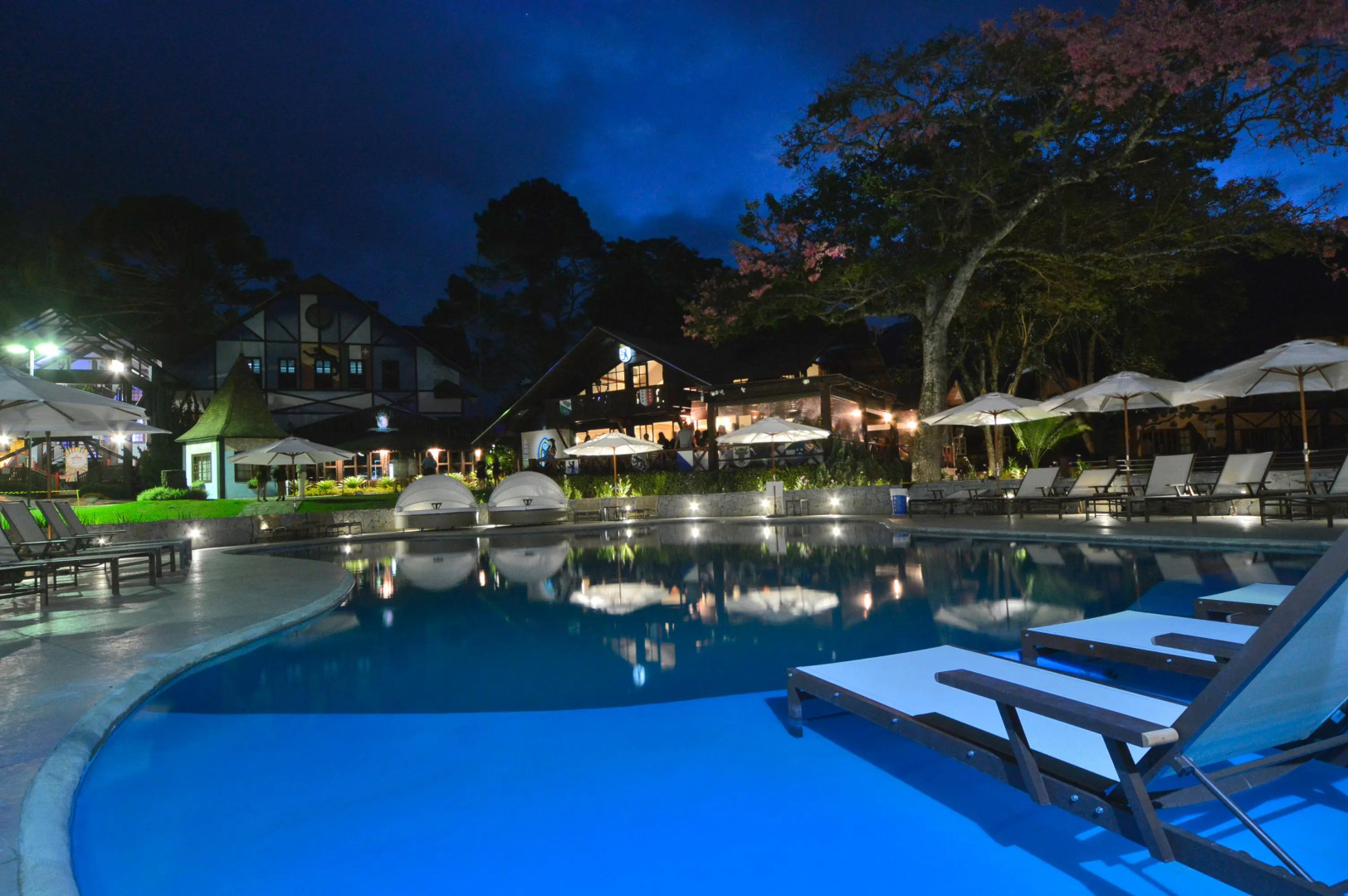 Hotel Village Le Canton