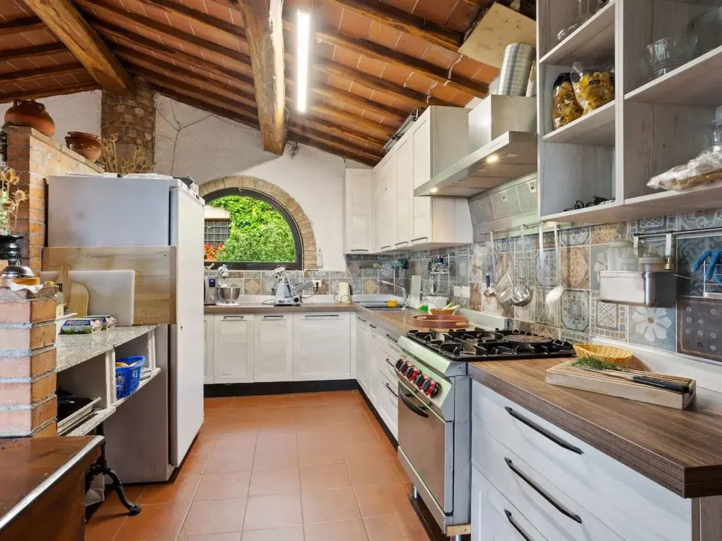 Elegant Villa in Barberino Tarvanelle with Swimming Pool