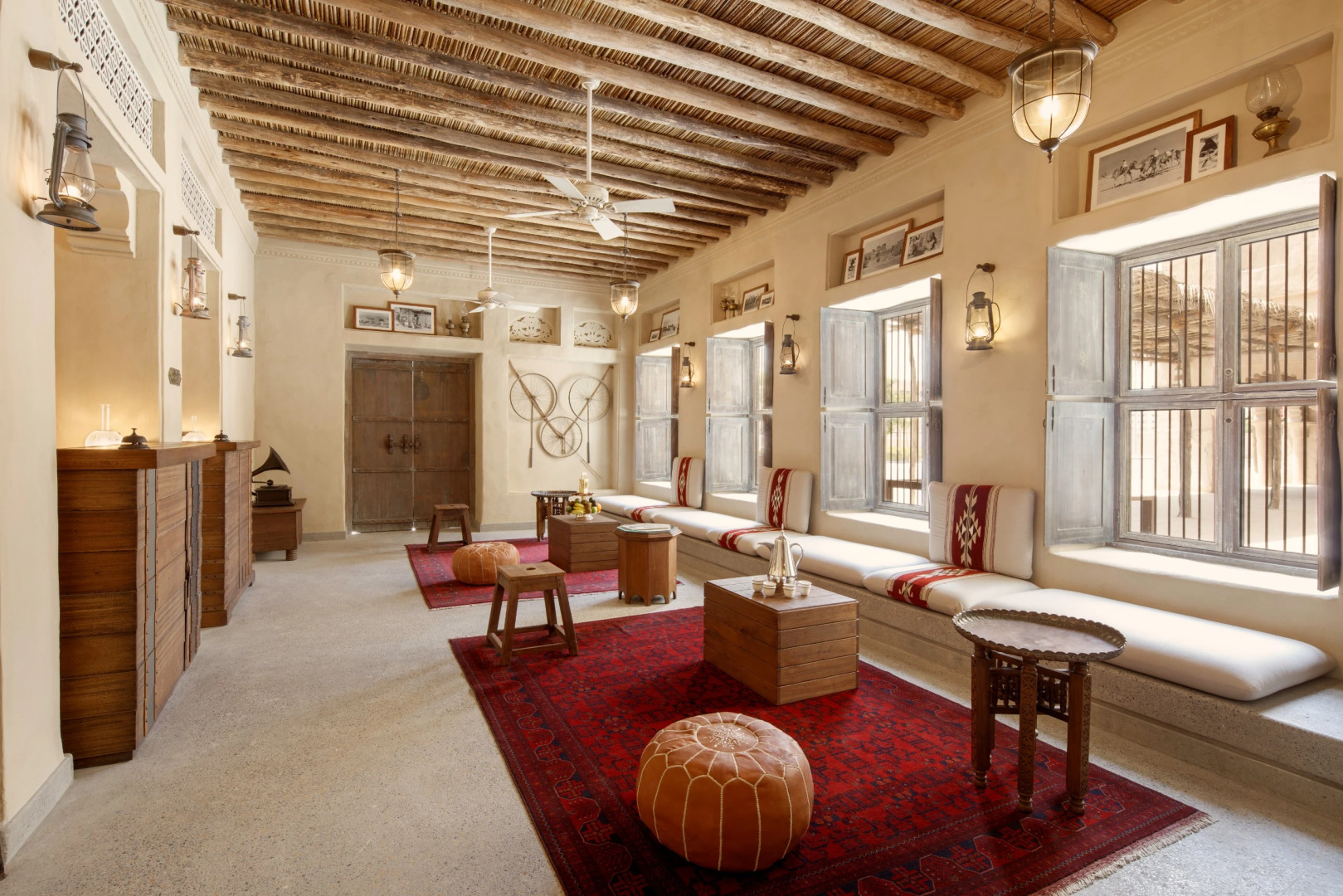 Отель Al Seef Heritage Hotel Dubai, Curio Collection by Hilton