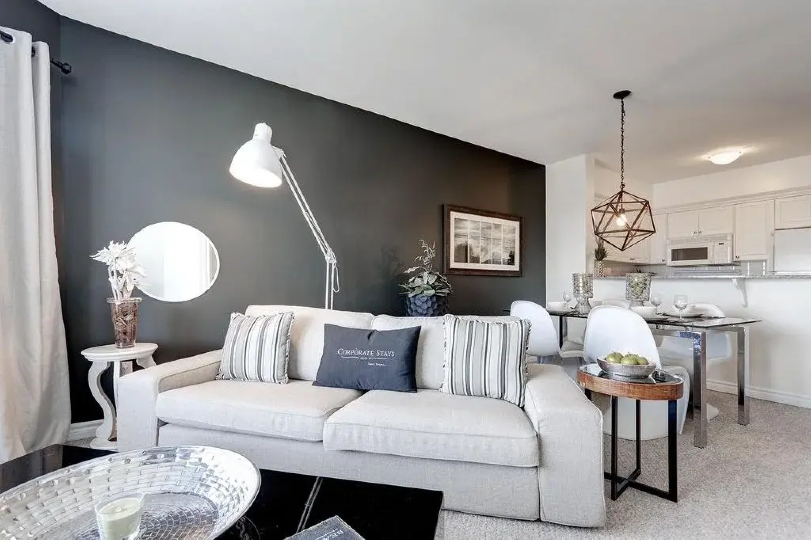 Corporate Stays 50 Laurier Apartment