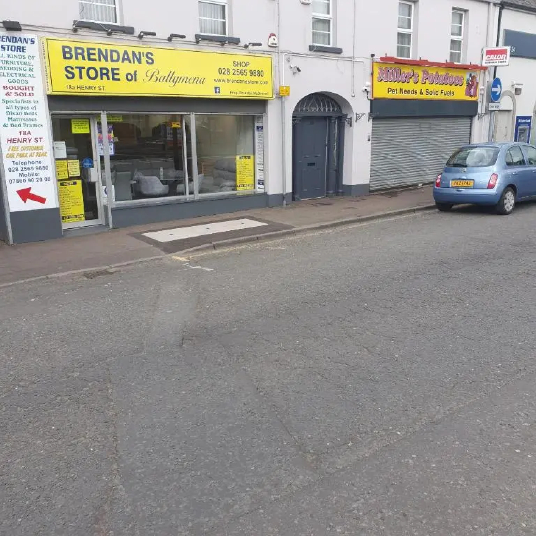 The Wee Stop Gap. Luxury 3 bedroom apartment.