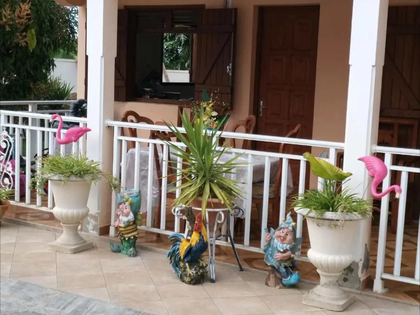 Kanalu Studio (Adults Only)