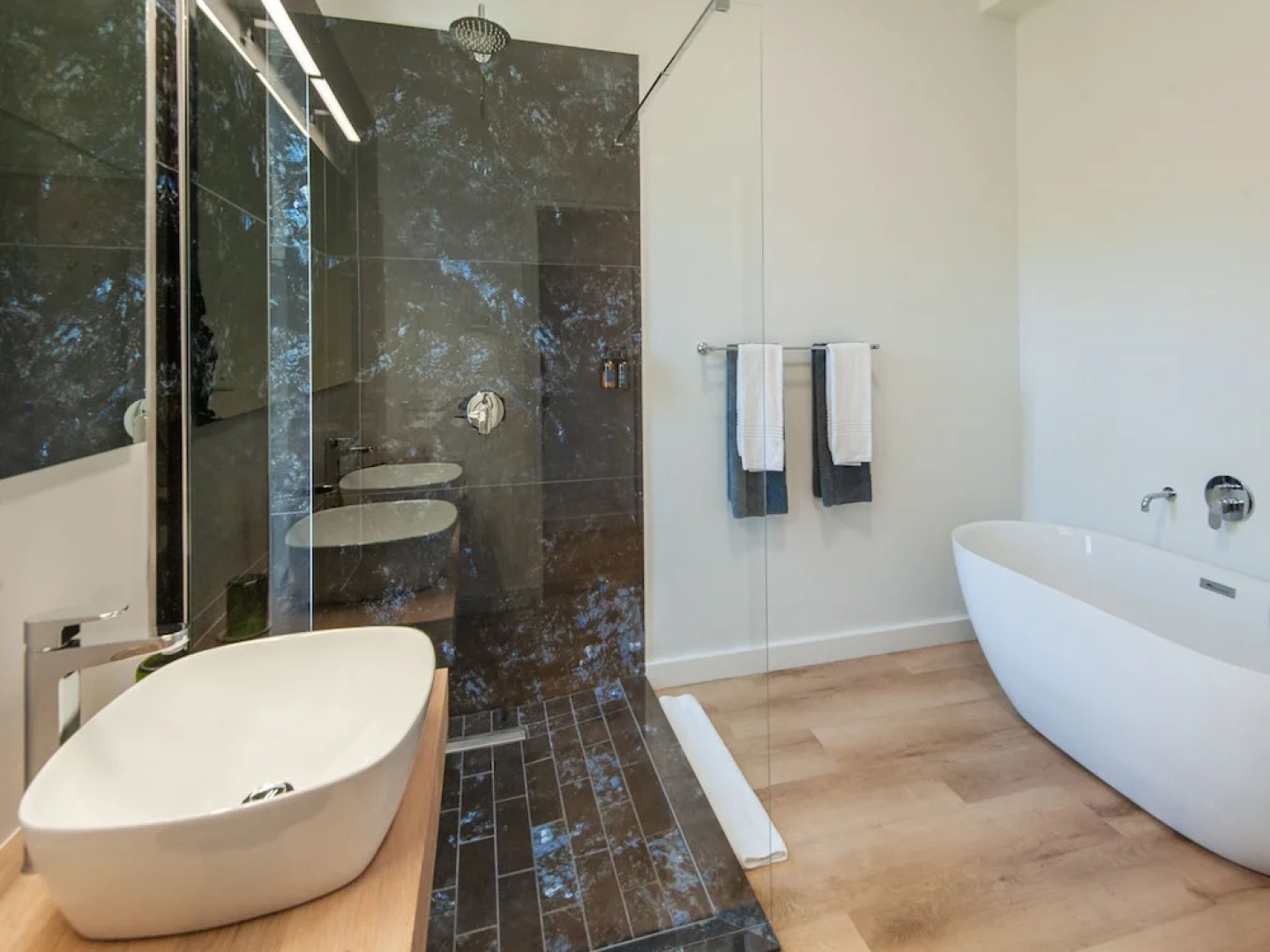 Glow Boutique Suites