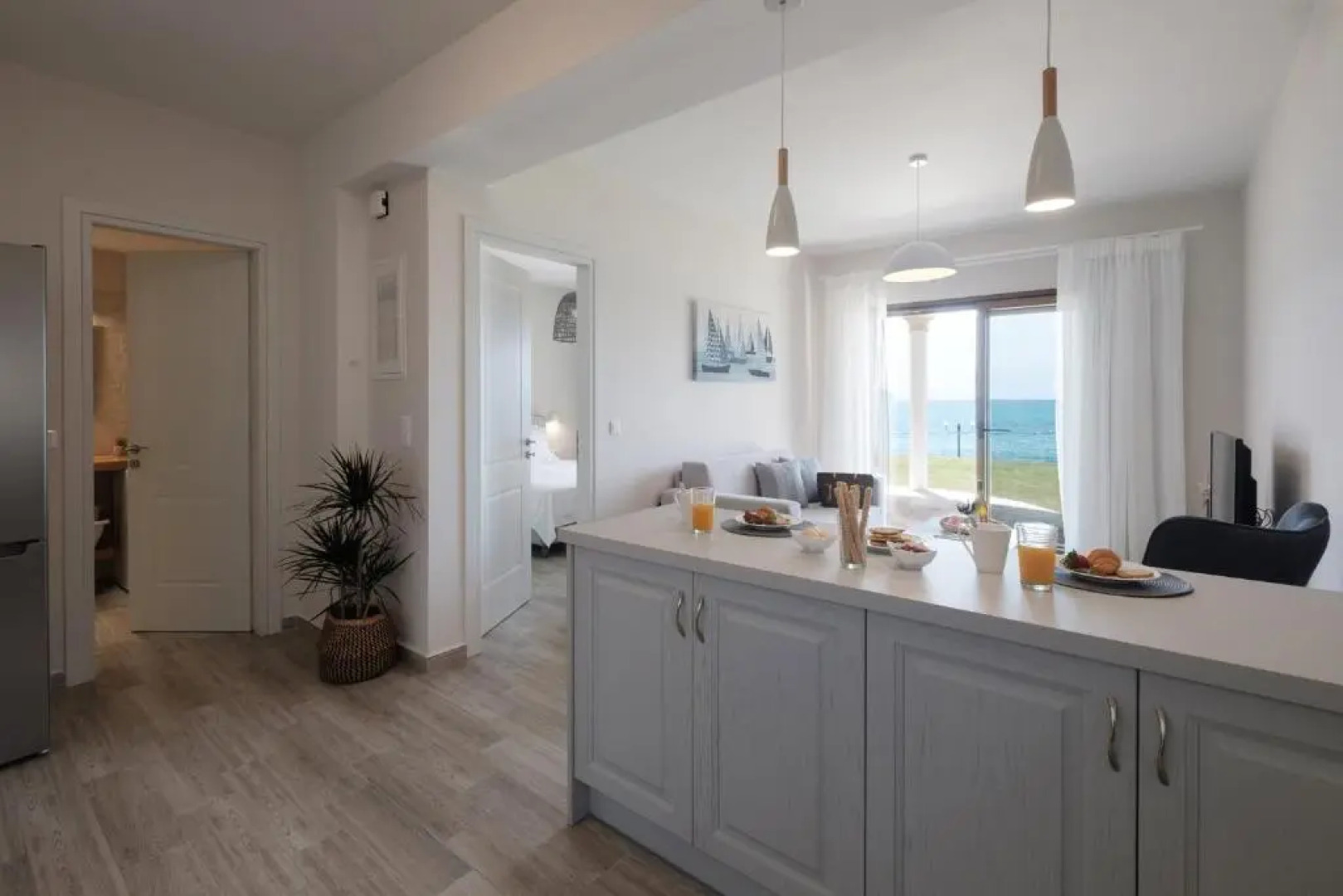 Armikes Beachfront Suites Afionas