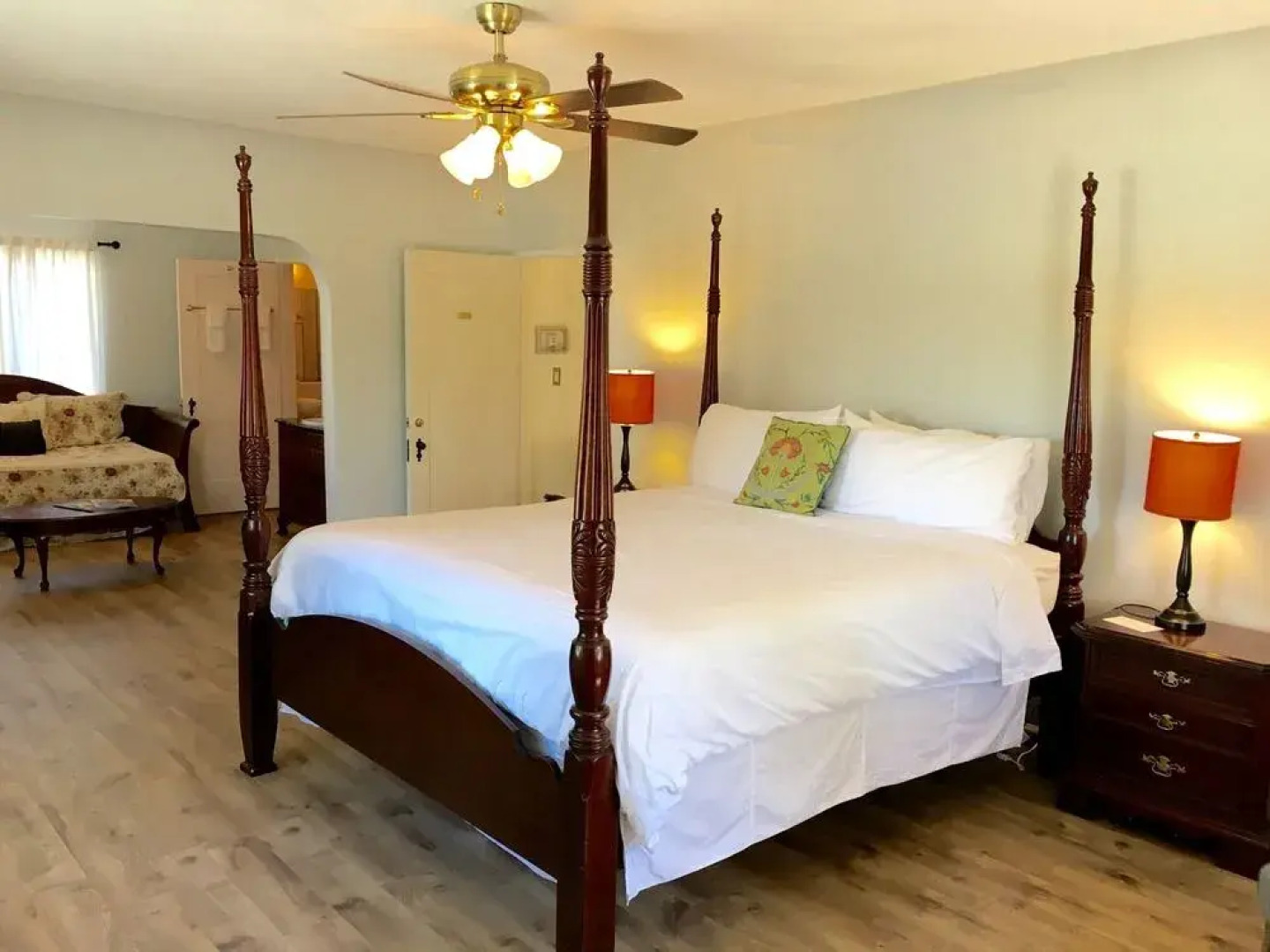 Old Yacht Club Inn Vacation Rentals