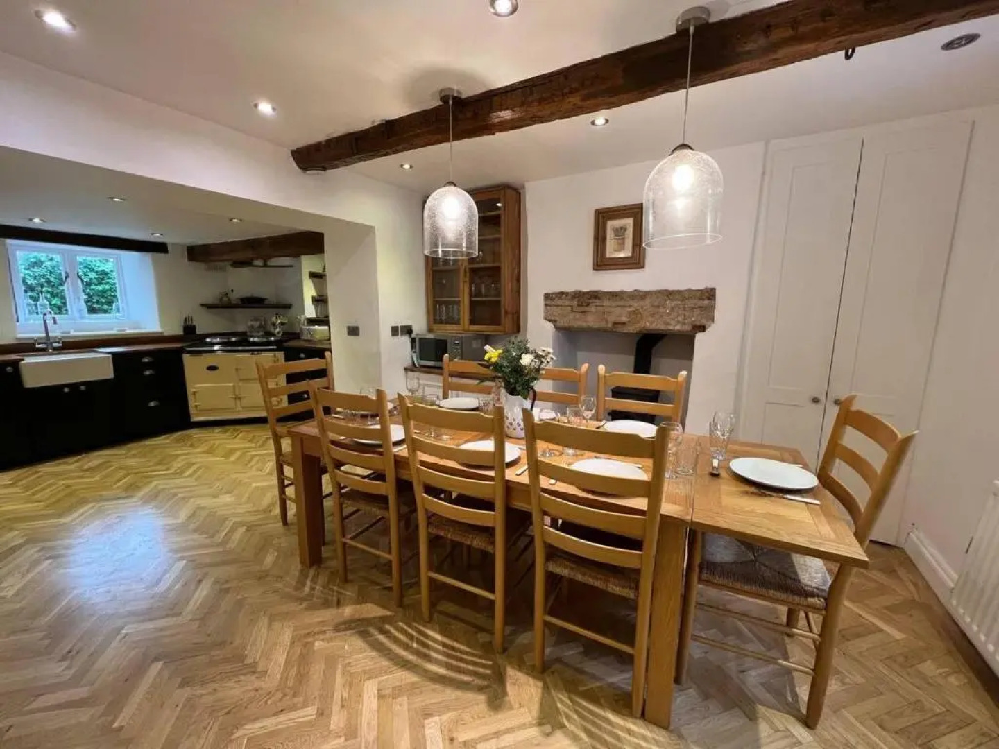 Stunning 4-bed Grade II House in the Lake District