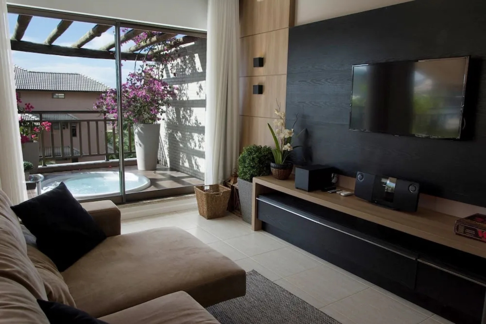 Luxuosa Cobertura jacuzzi de 3 suites