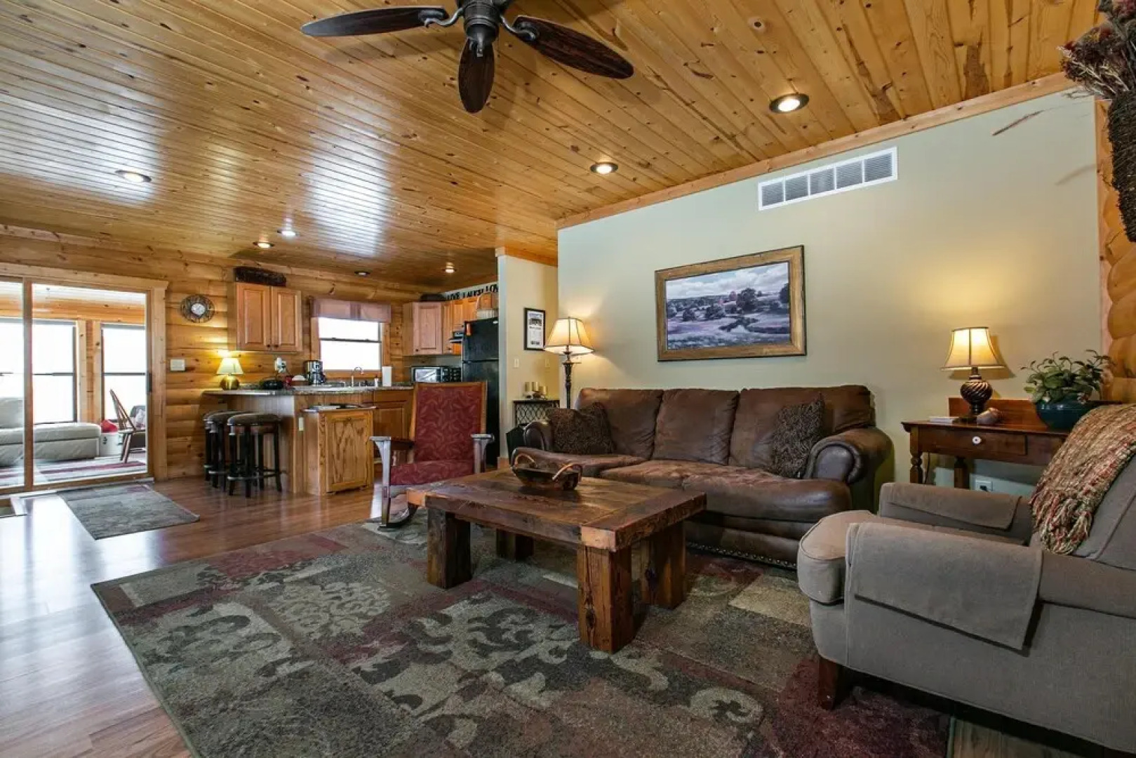 Lorelei Cabins Aster