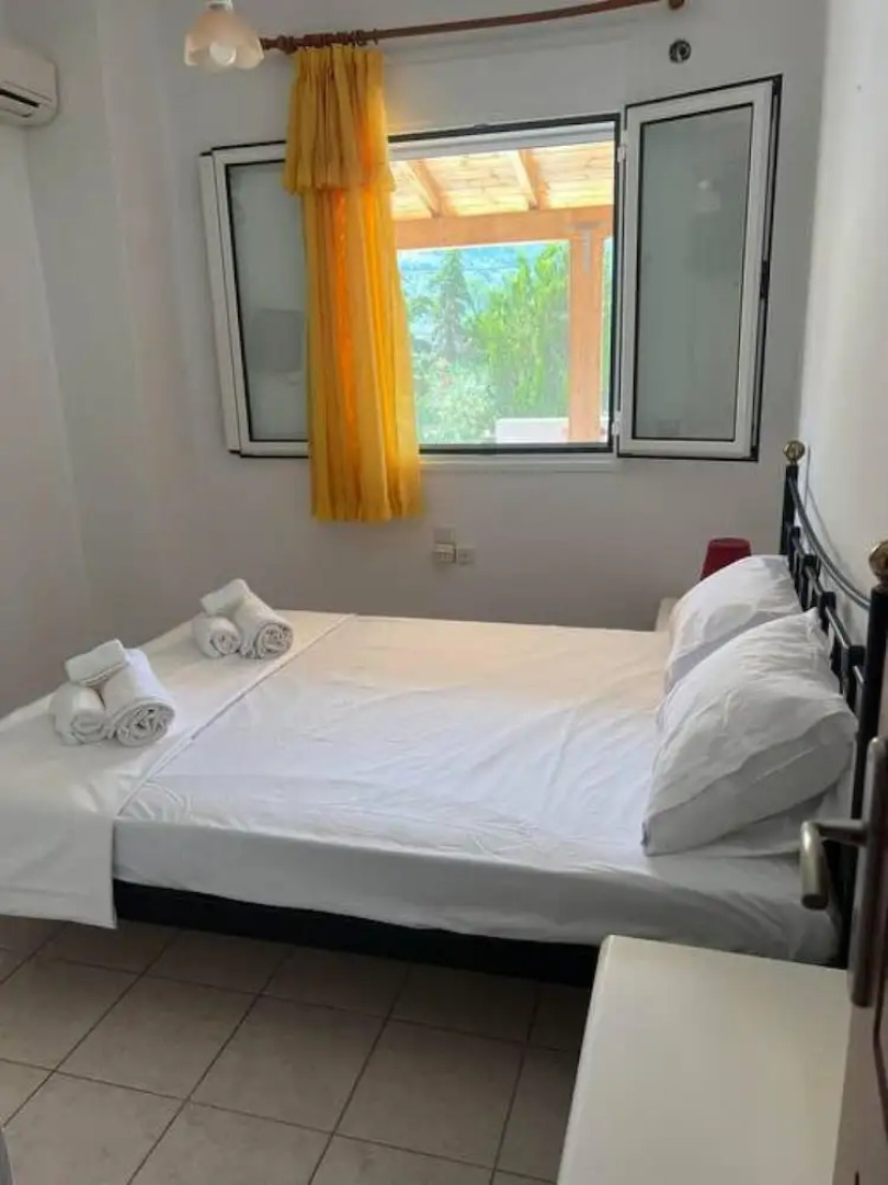 Seaside House in Psatha