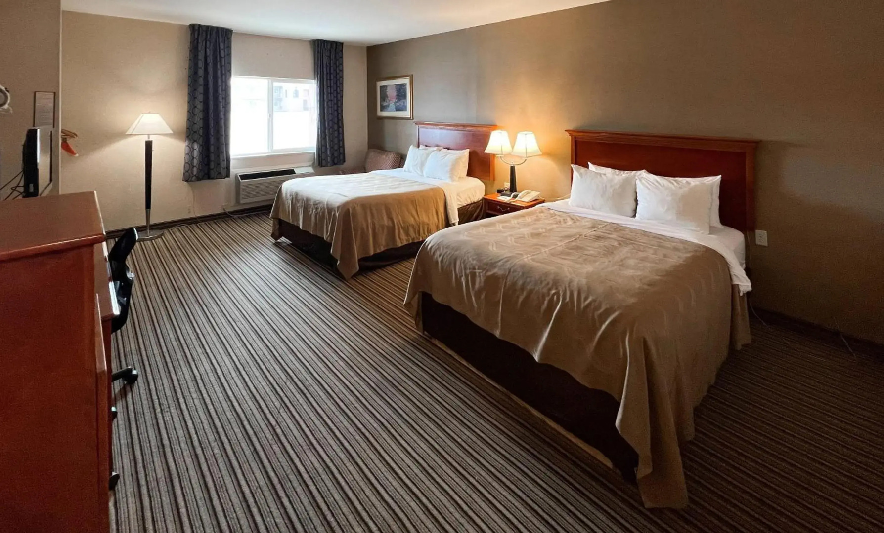 Quality Inn & Suites Grants - I-40