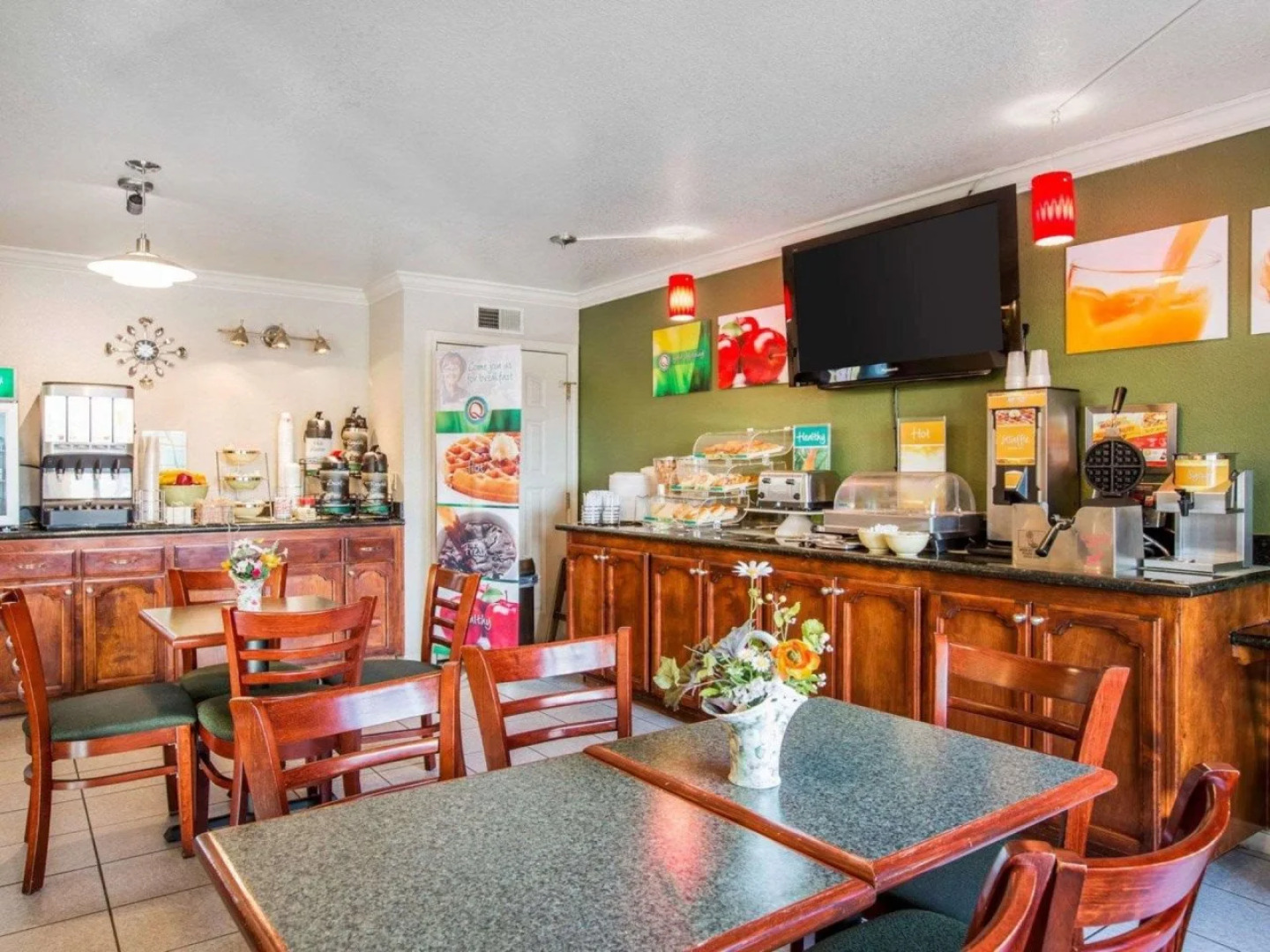 Quality Inn & Suites Tulare