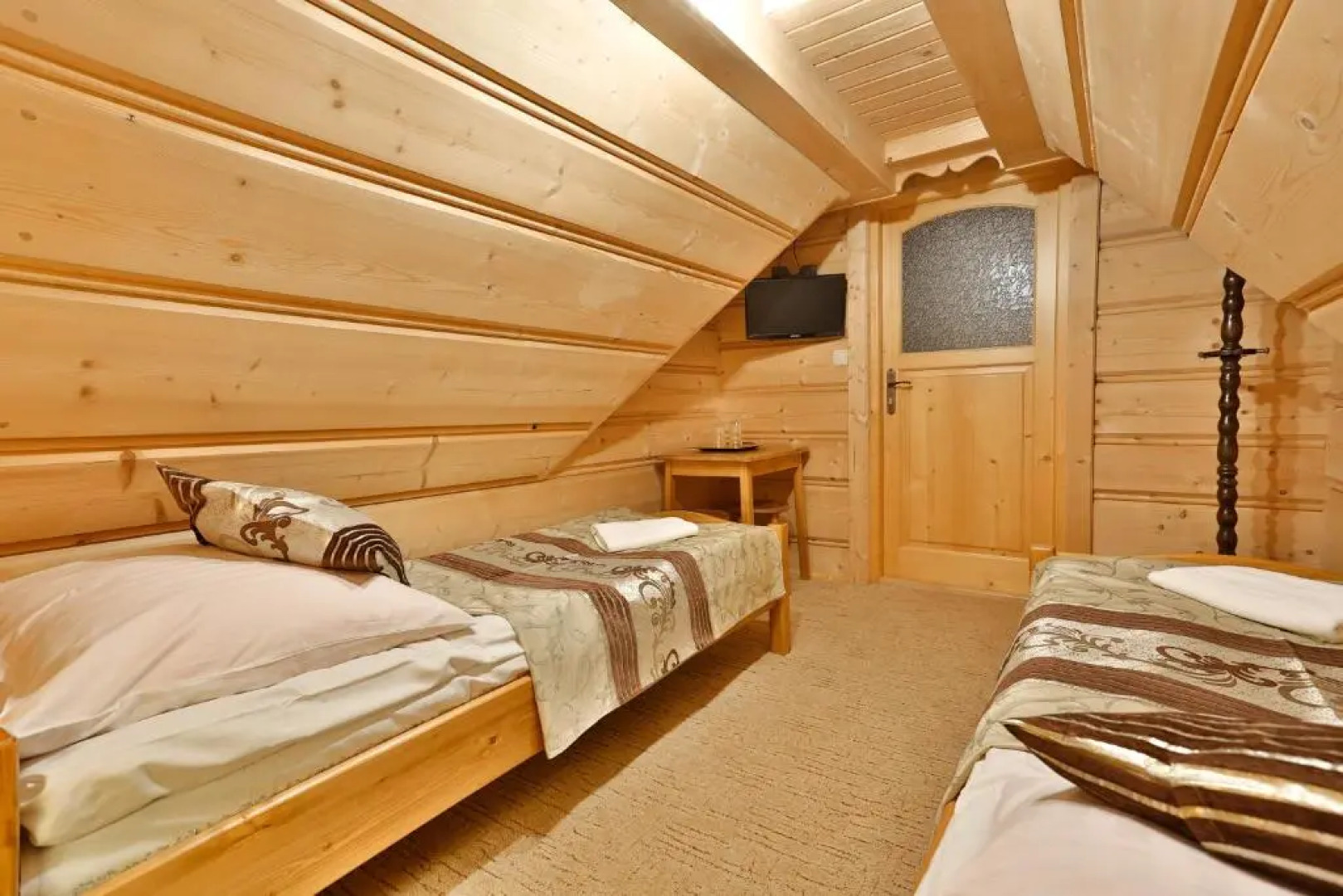 Willa Jarz?bek - 5 min do Term