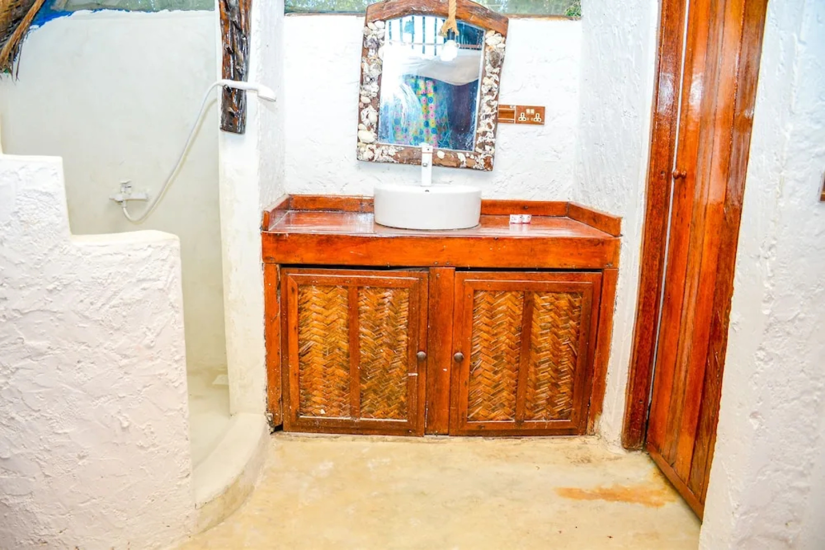 Kae Beach Bungalow