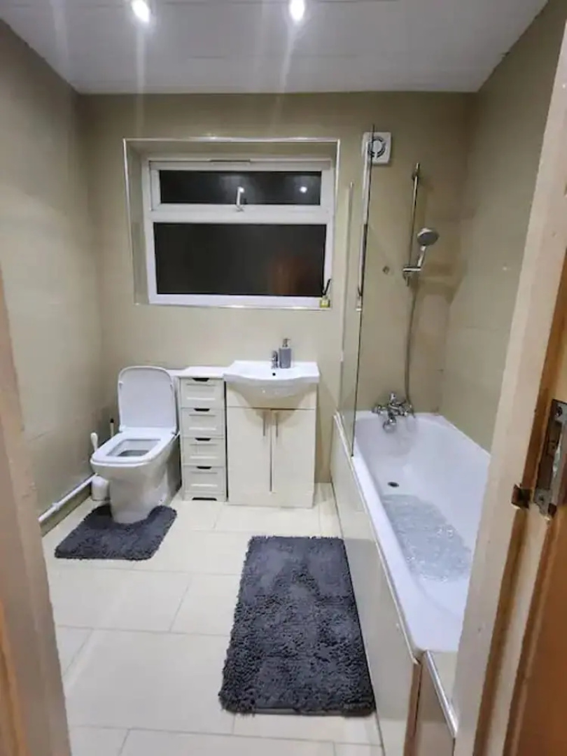 Remarkable 3-bed House in Tilbury