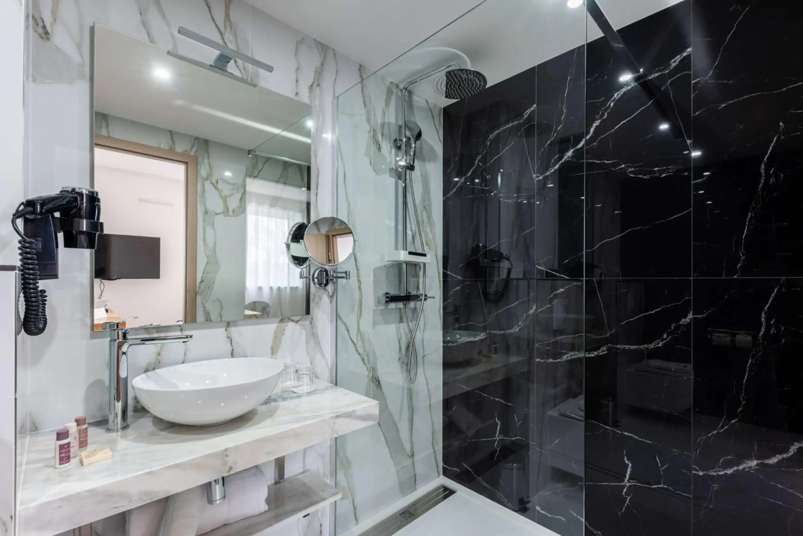 Brit Hotel Privilège Paris - Rosny