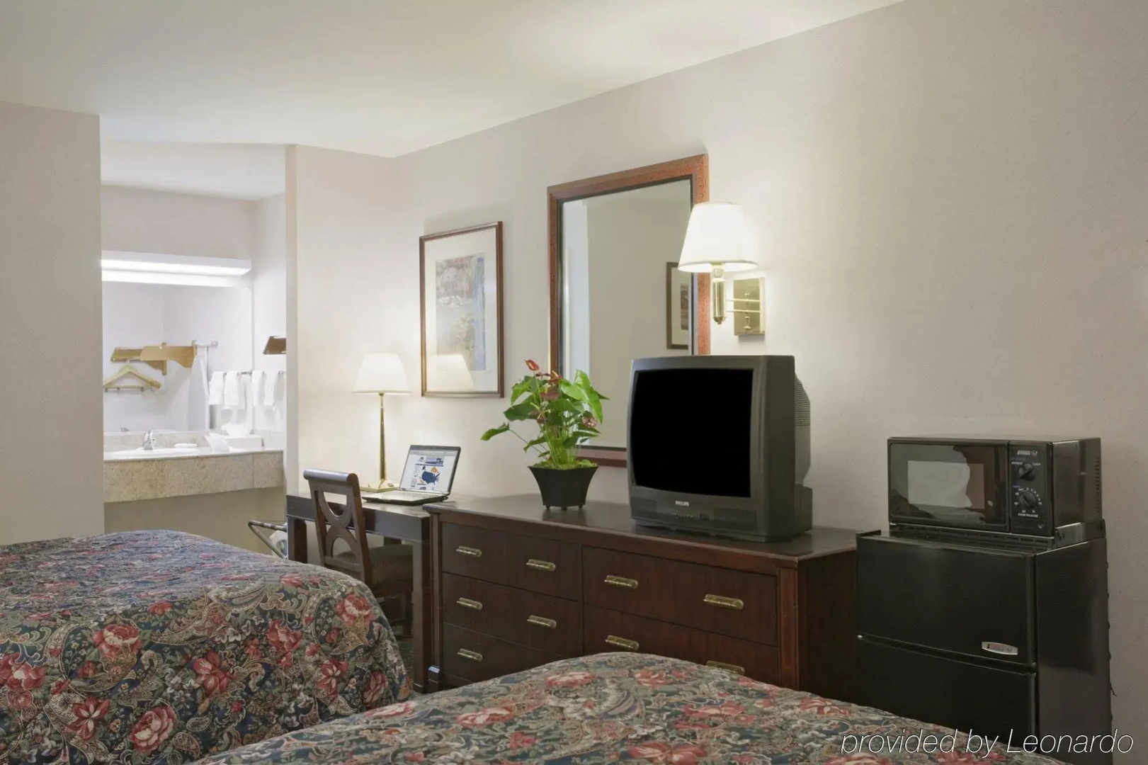 Americas Best Value Inn & Suites - Wine Country