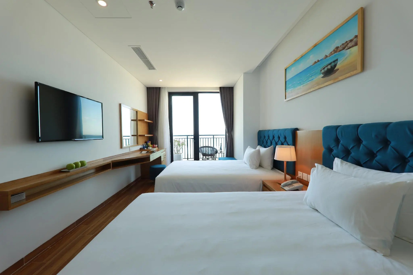 Seashore Hotel & Apartment