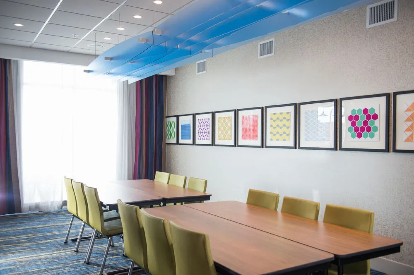 Holiday Inn Express & Suites Rock Falls