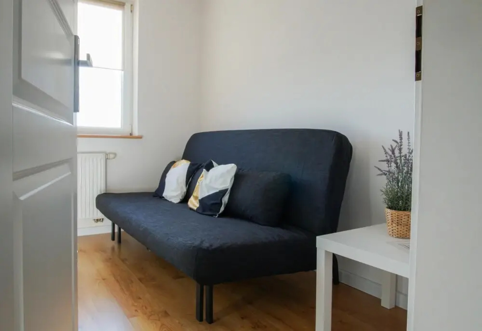 TimeGoesSlow Cozy Attic City Center