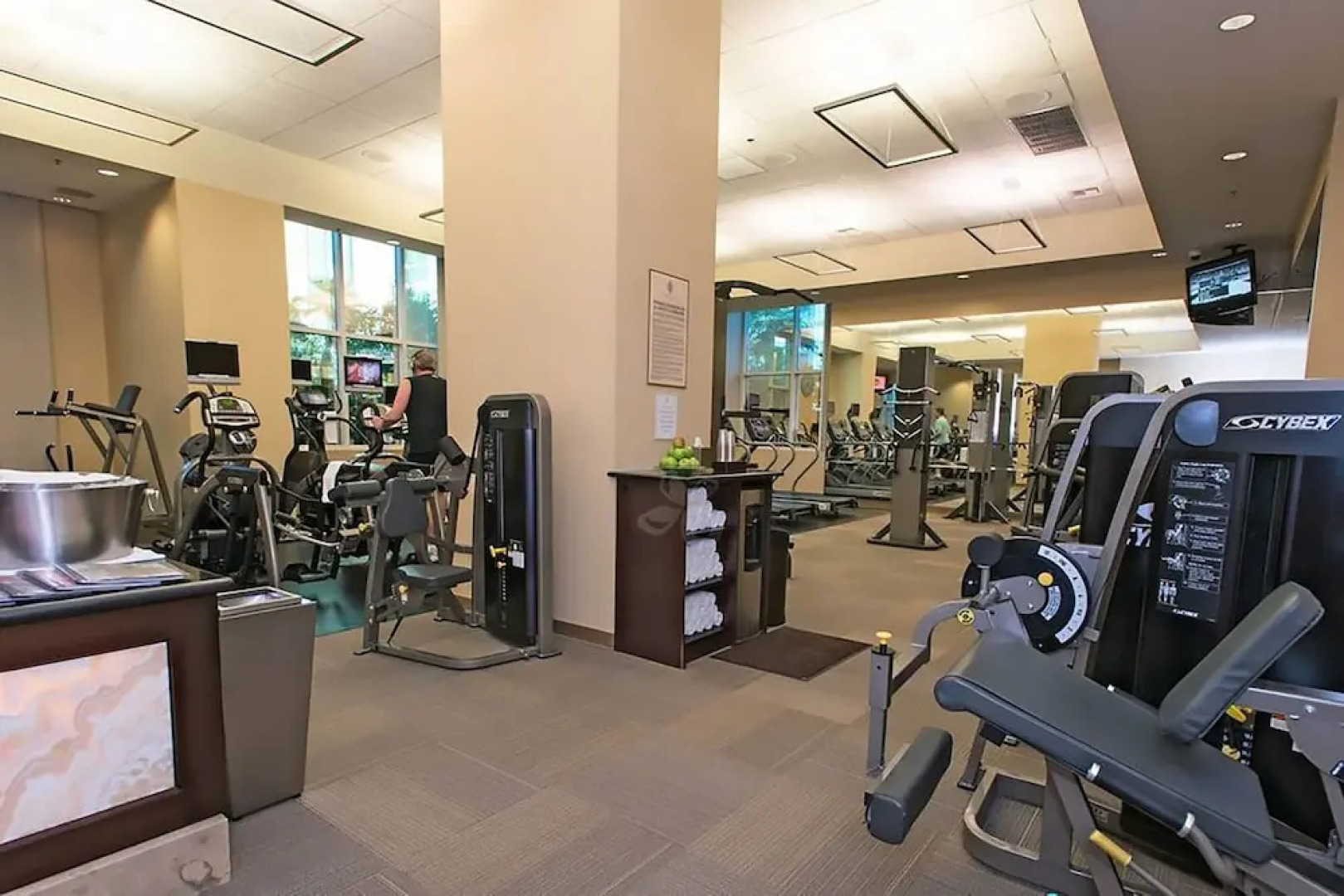 888 Two Bedroom Three Bath Suite at Signature Condo Hotel