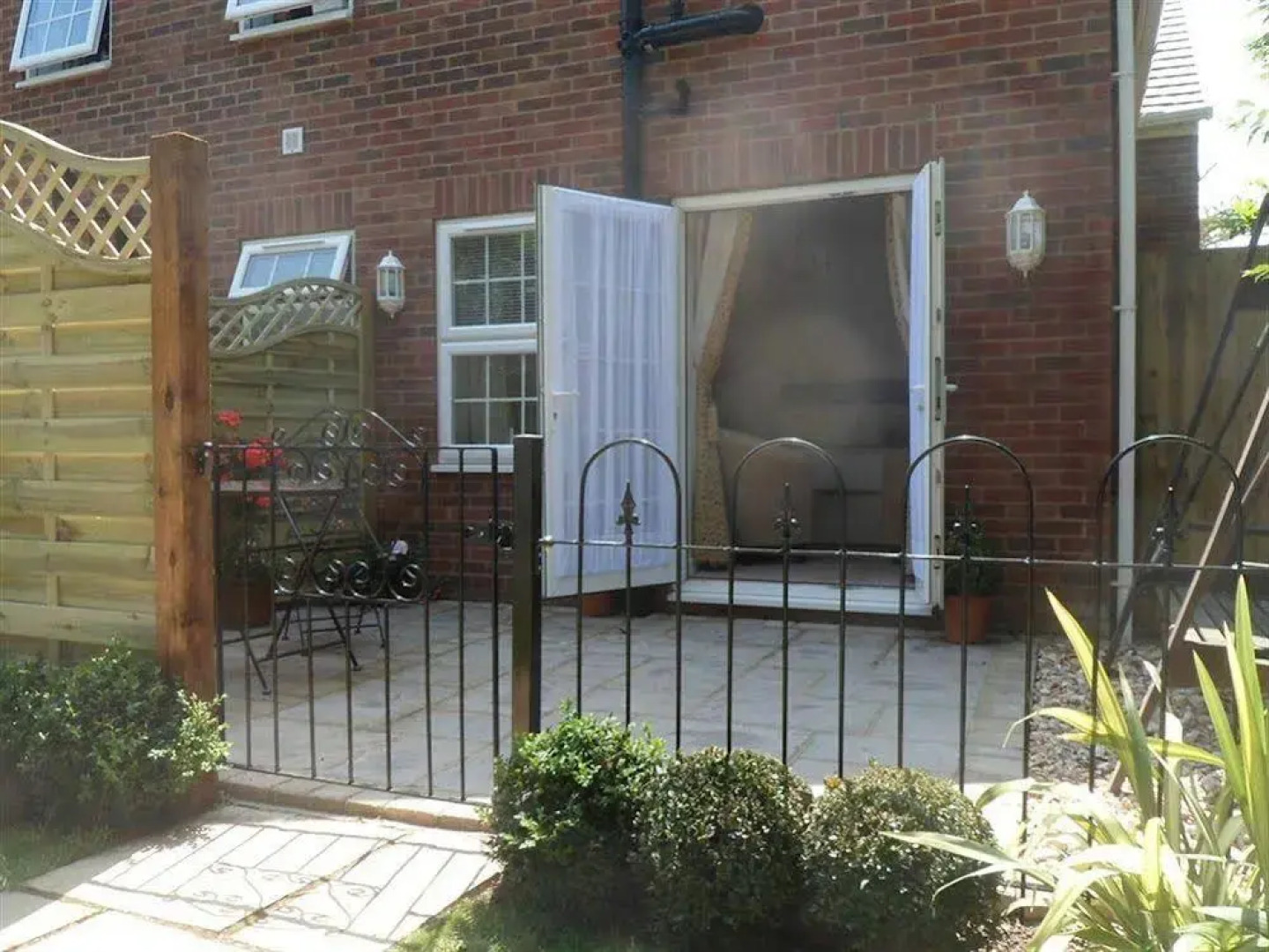 Berry House Bed & Breakfast