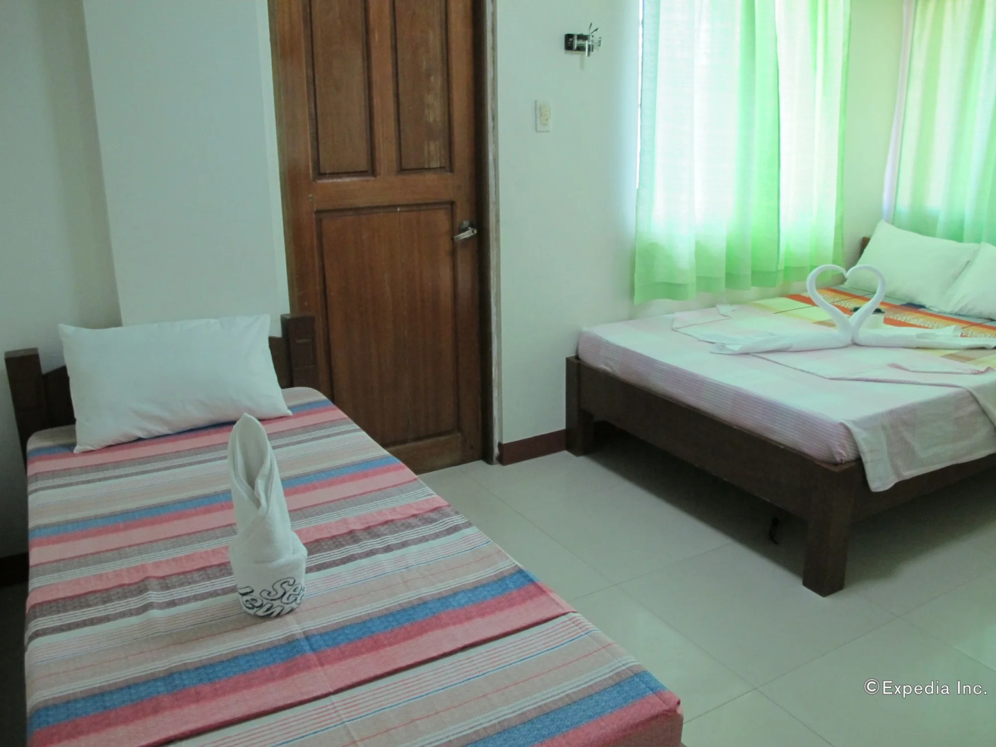 Sea Jewel Beach Resort Puerto Galera