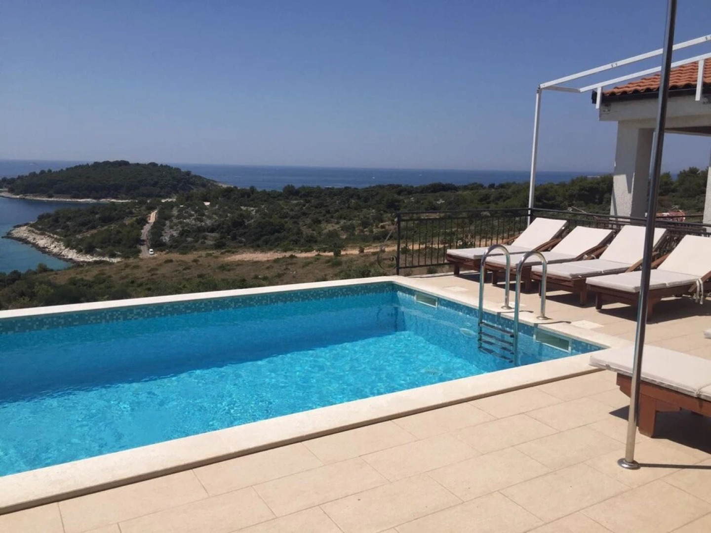 Villa With 5 Bedrooms in Zecevo Rogoznicko, With Wonderful sea View, P