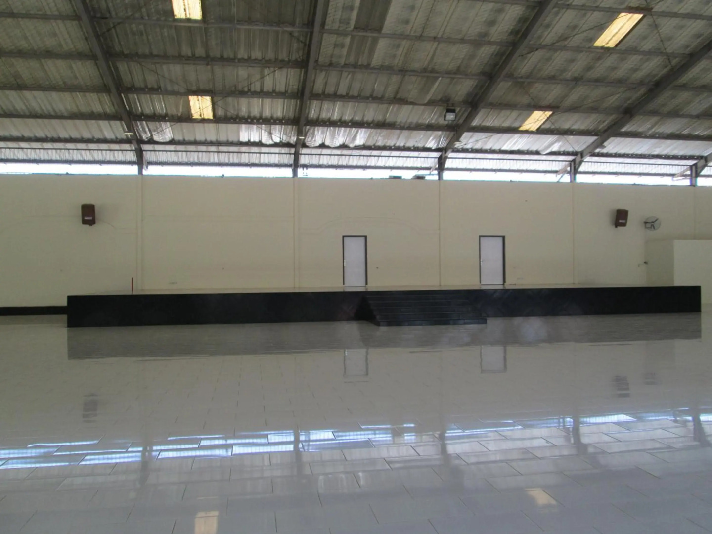 Mahkota Hotel Genteng