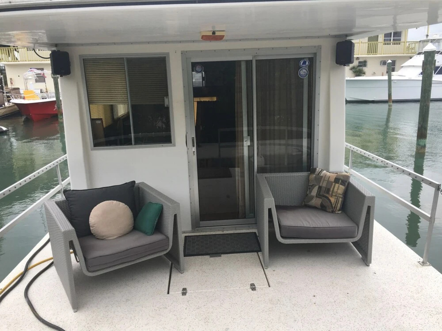 Smuggler's Cove Resort and Marina