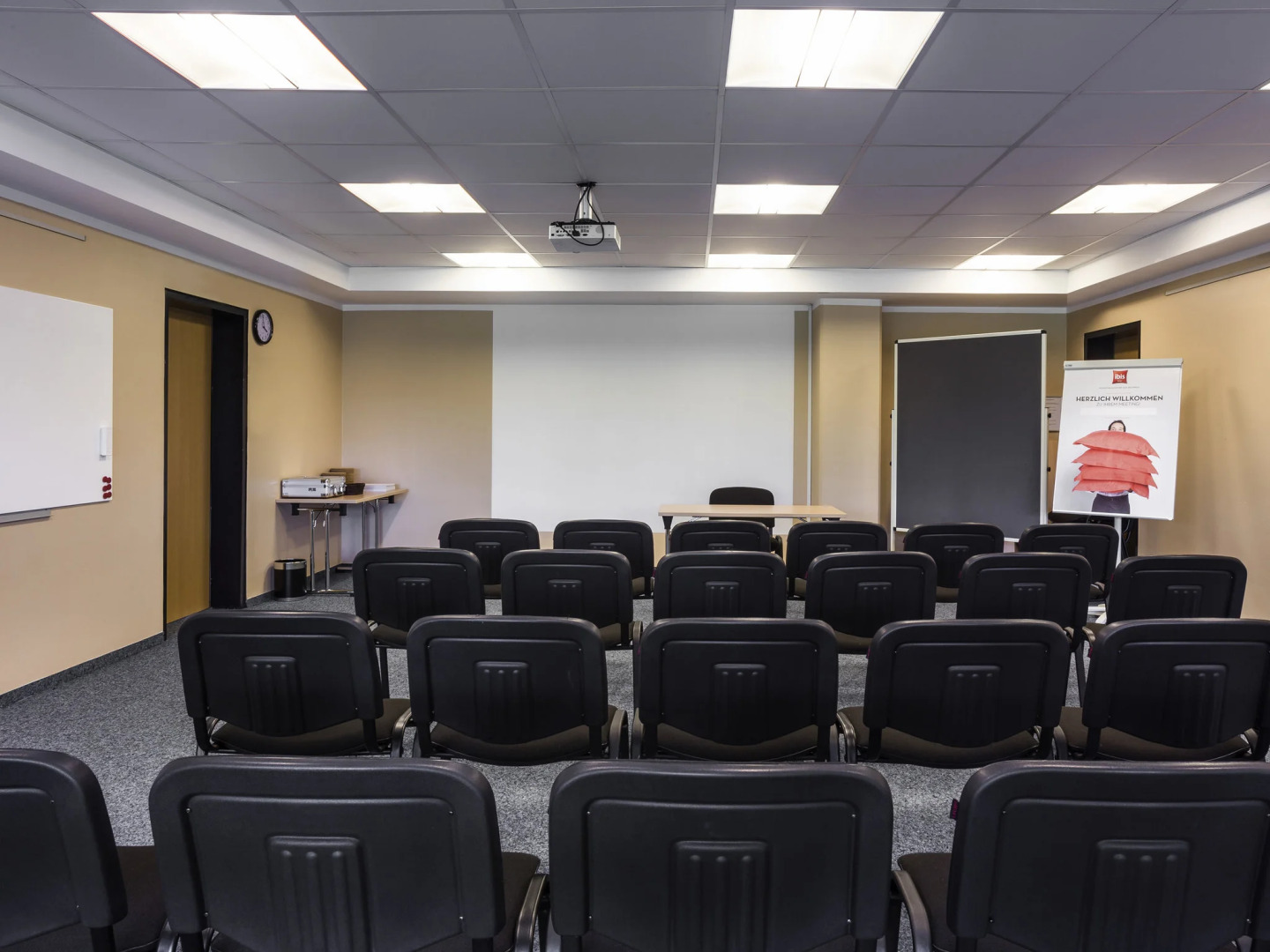 Hotel ibis Woerthersee