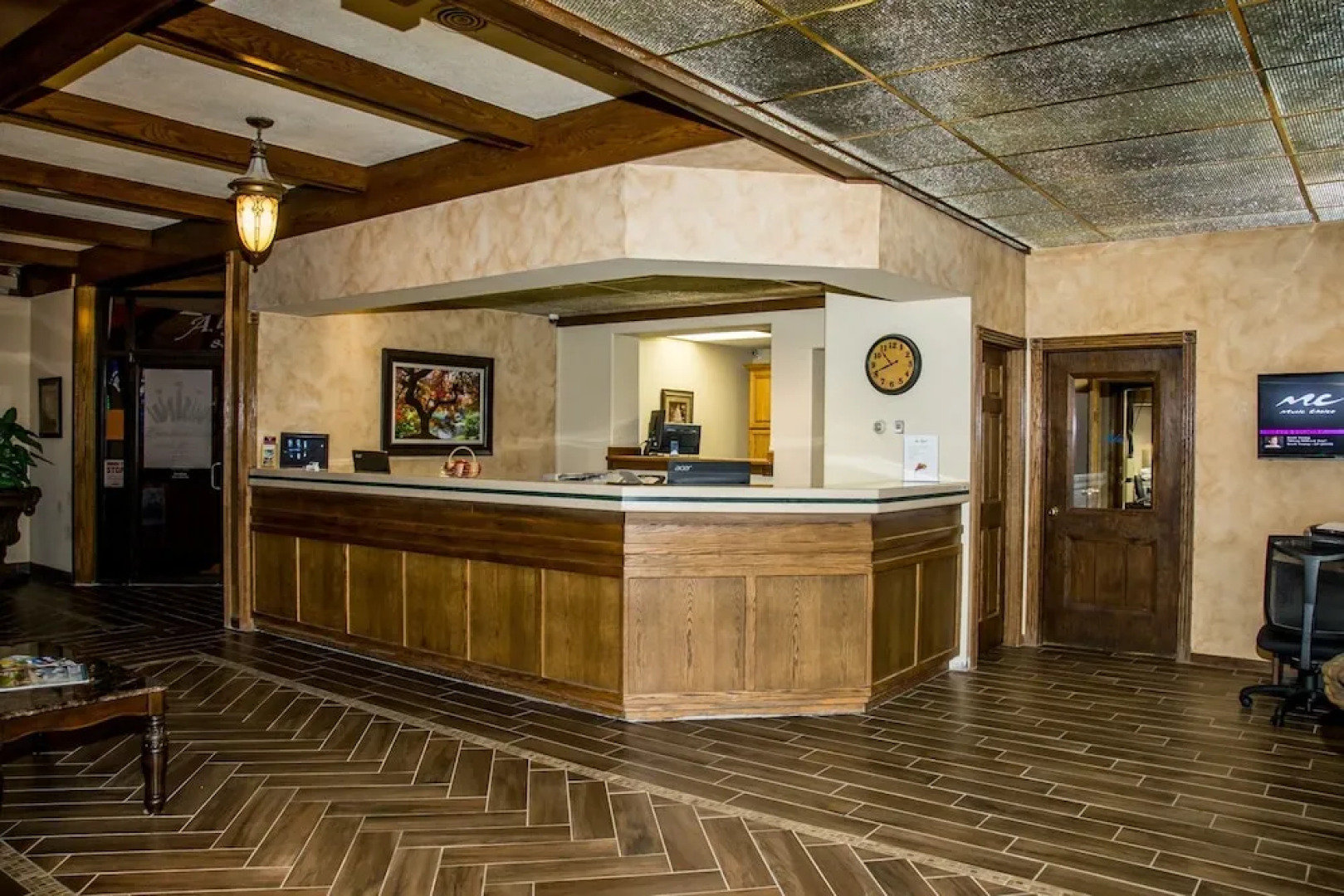 Vista Inn And Suites Fargo