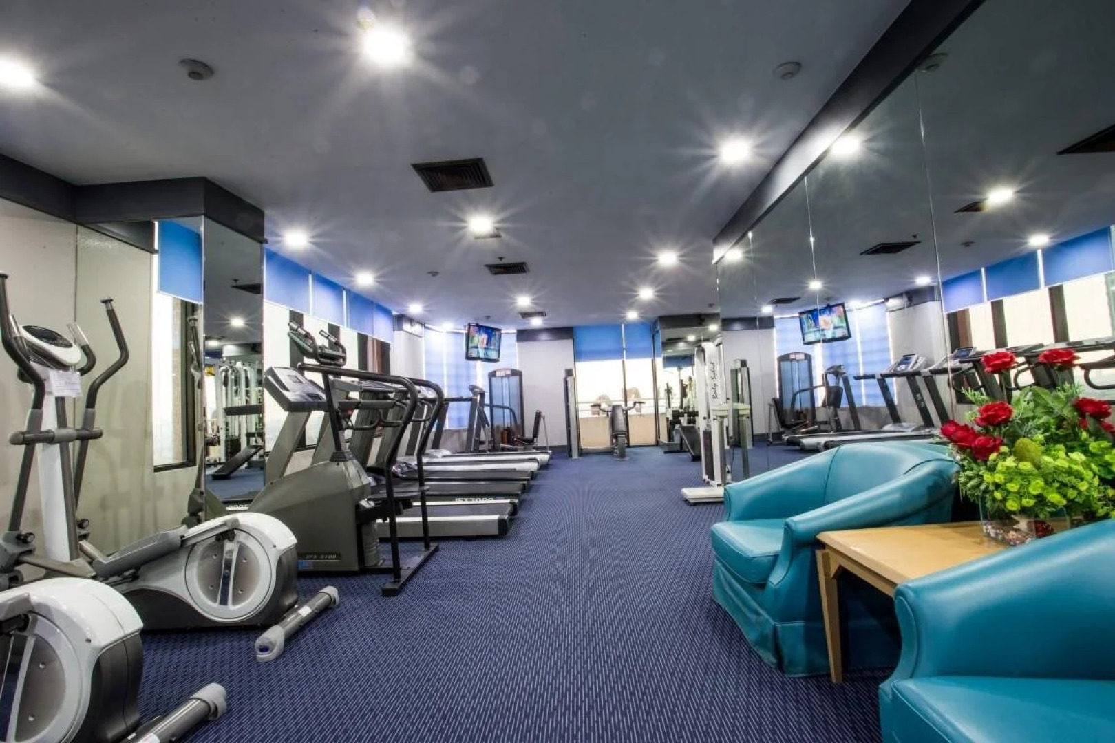 Grand Tower Inn Rama VI Hotel