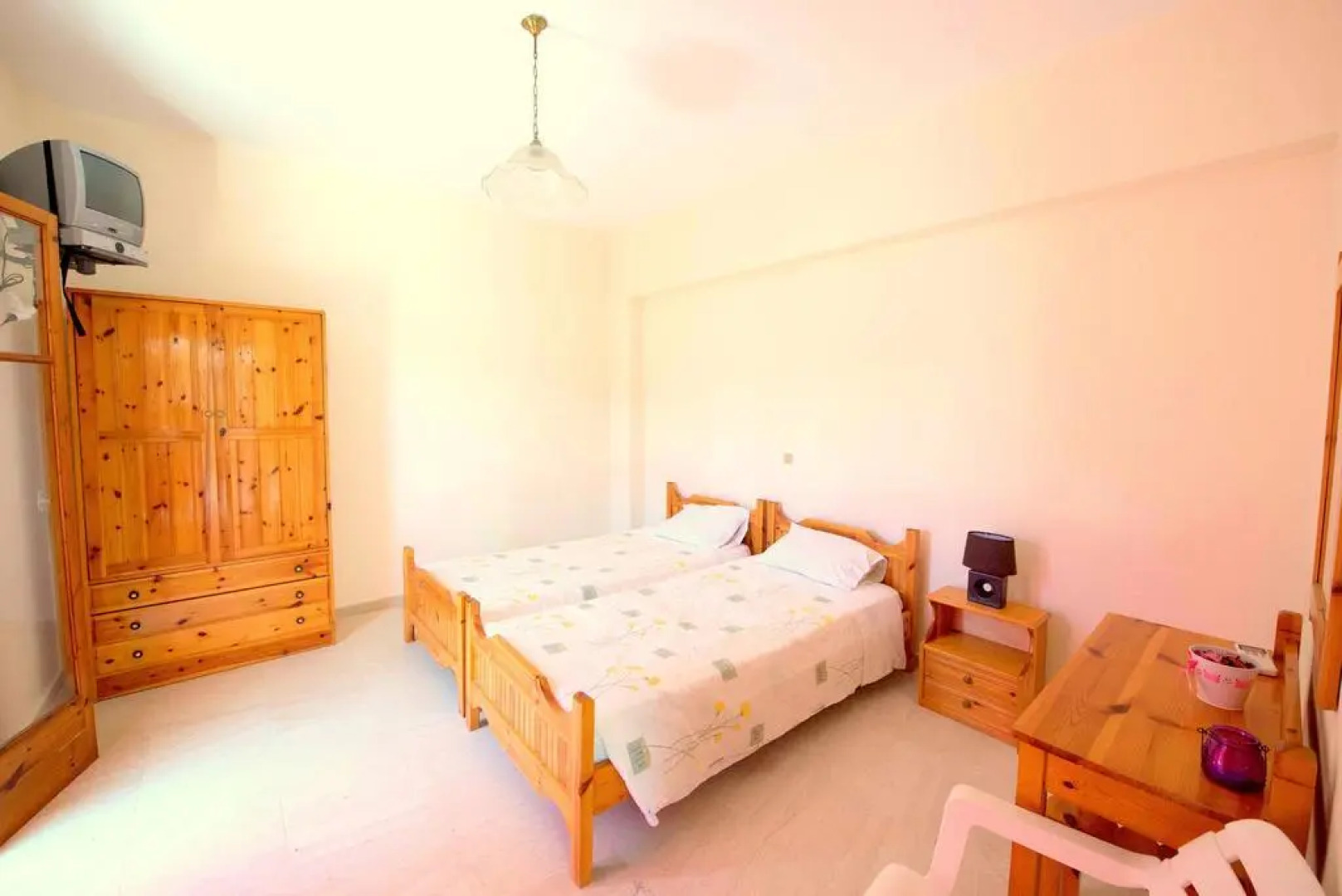 Katerina Pool Apartments