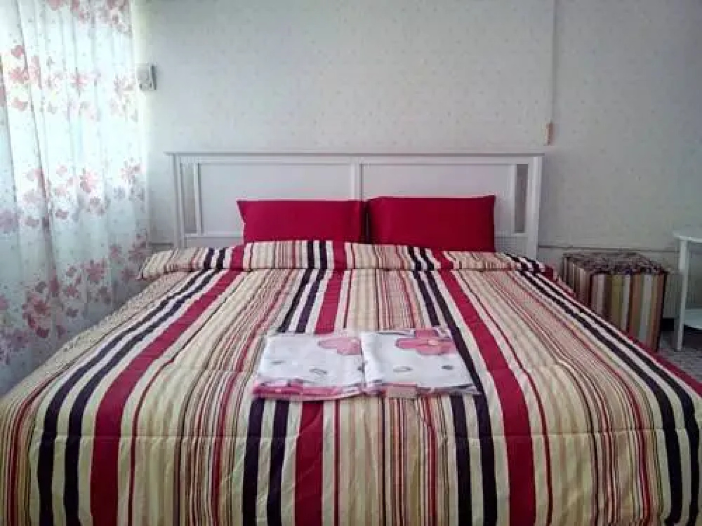 Muangthong Thani by Intanee