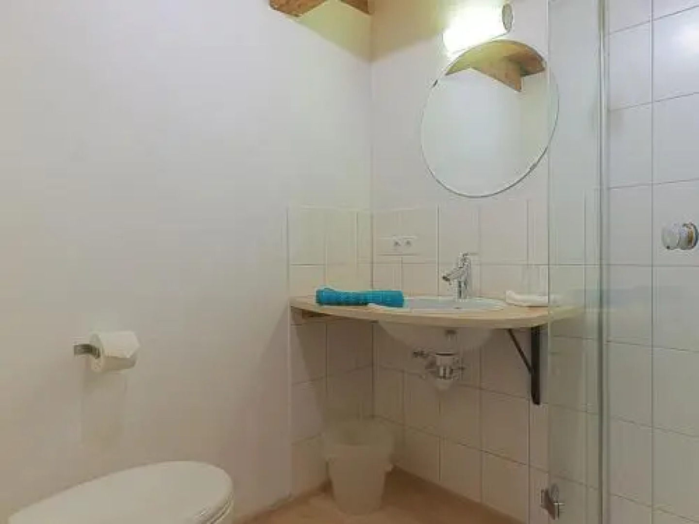 ESCASA Ferienwohnungen alte Schule