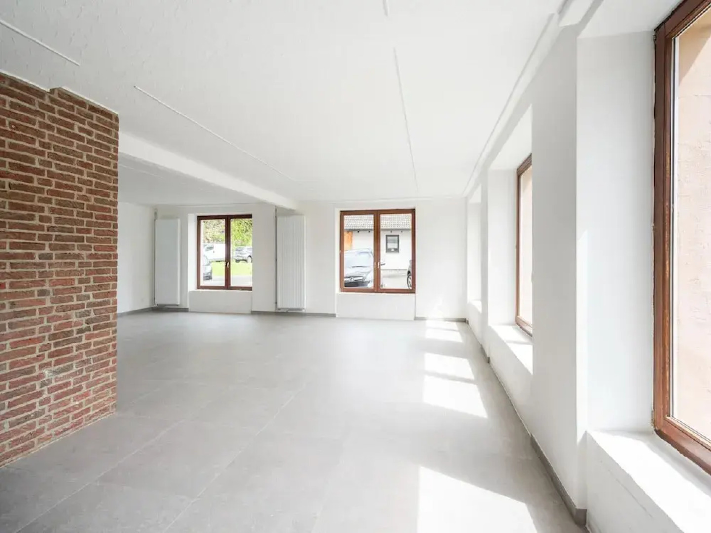 Grosse Gruppenunterkunft im Nationalpark Eifel mit Bar und Terrasse