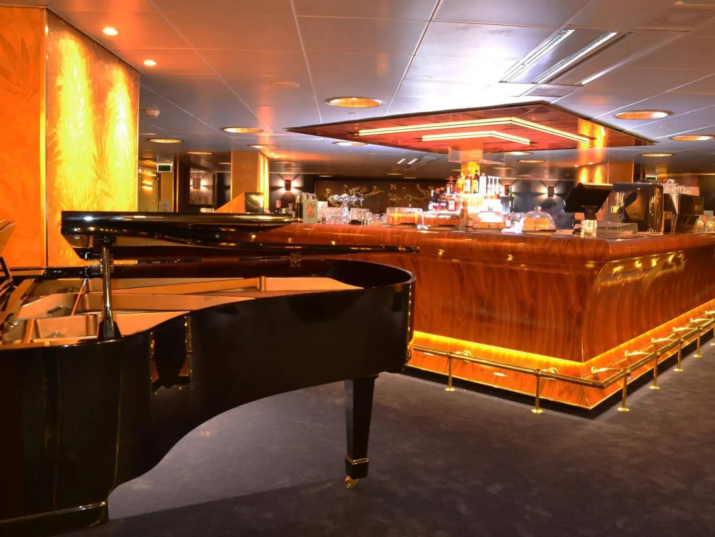 ss Rotterdam Hotel & Restaurants