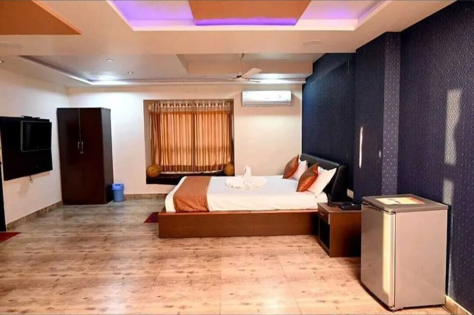 Hotel Sukh Sagar