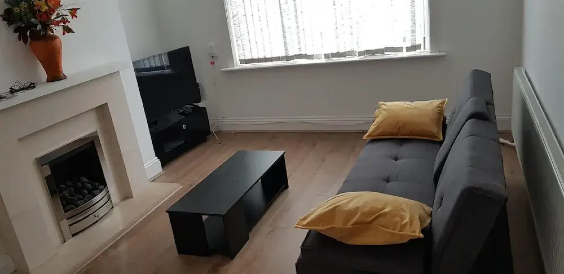Manchester-2bedroom-1bathroom-wifi (108947701)